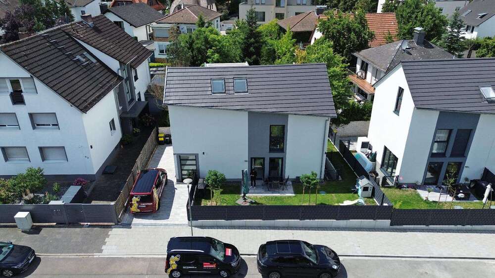 Thumbnail-Haus zum Mieten in Offenbach 2.300,00 € 161 m²