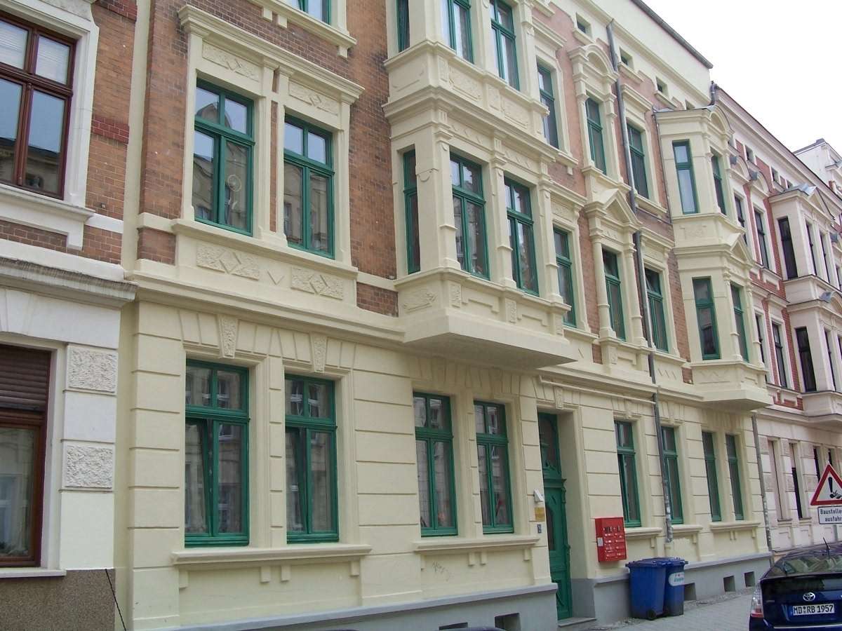 Thumbnail-Wohnung zum Kaufen in Magdeburg 150.000,00 € 79.04 m²