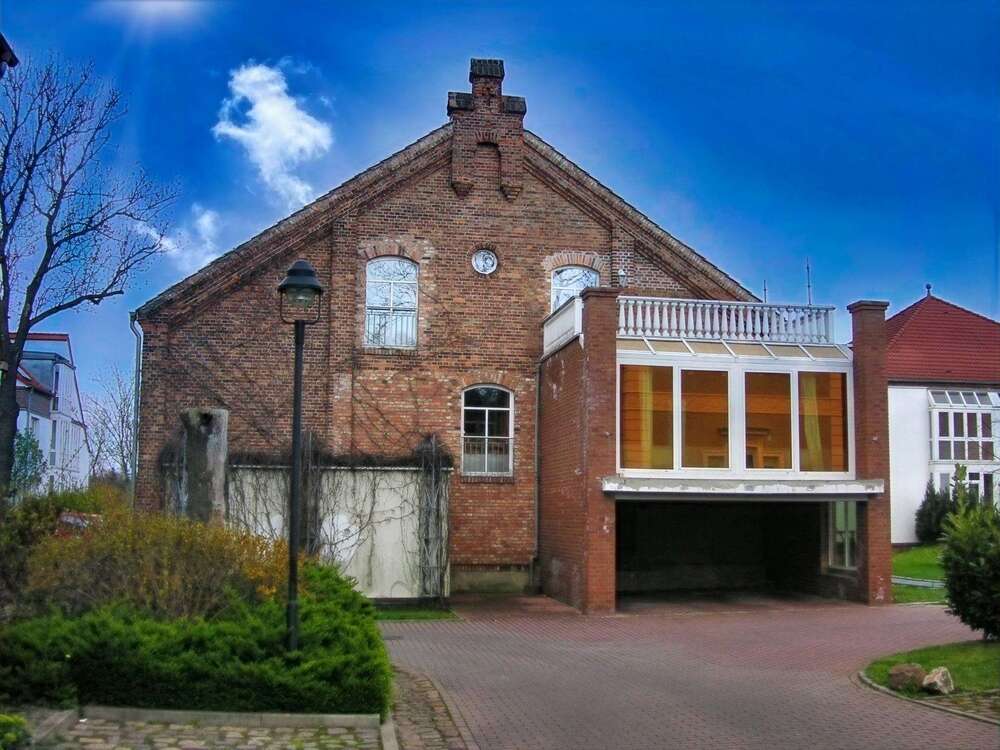 Thumbnail-Wohnung zum Kaufen in Halle 63.670,00 € 41.08 m²