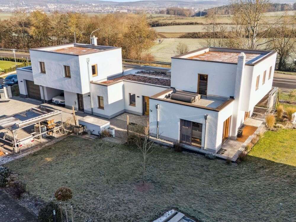 Thumbnail-Haus zum Kaufen in Kümmersbruck 754.000,00 € 222.43 m²