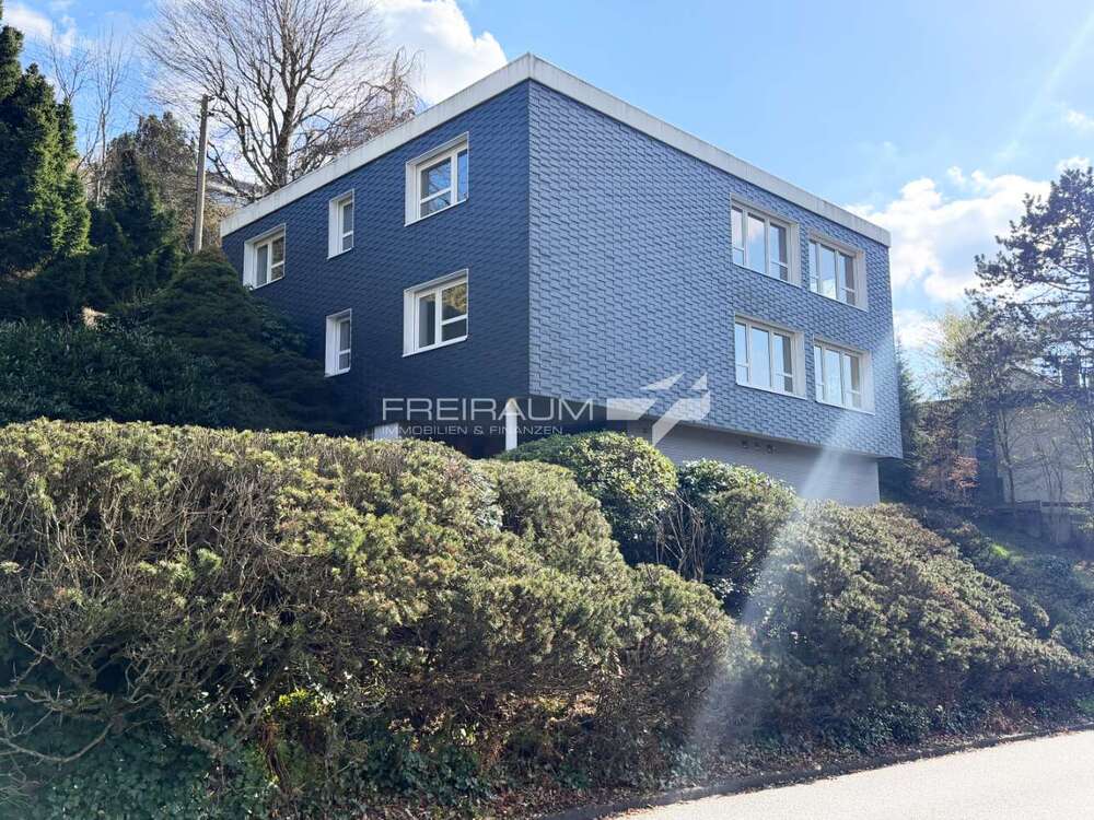 Thumbnail-Haus zum Kaufen in Siegen Eiserfeld 309.000,00 € 179.72 m²