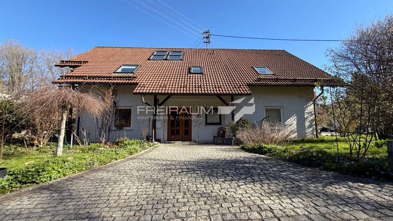 Thumbnail-Haus zum Kaufen in Hilchenbach Vormwald 435.000,00 € 218.6 m²