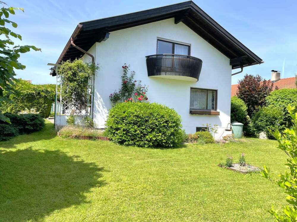 Thumbnail-Haus zum Kaufen in Bernau am Chiemsee 989.000,00 € 170 m²