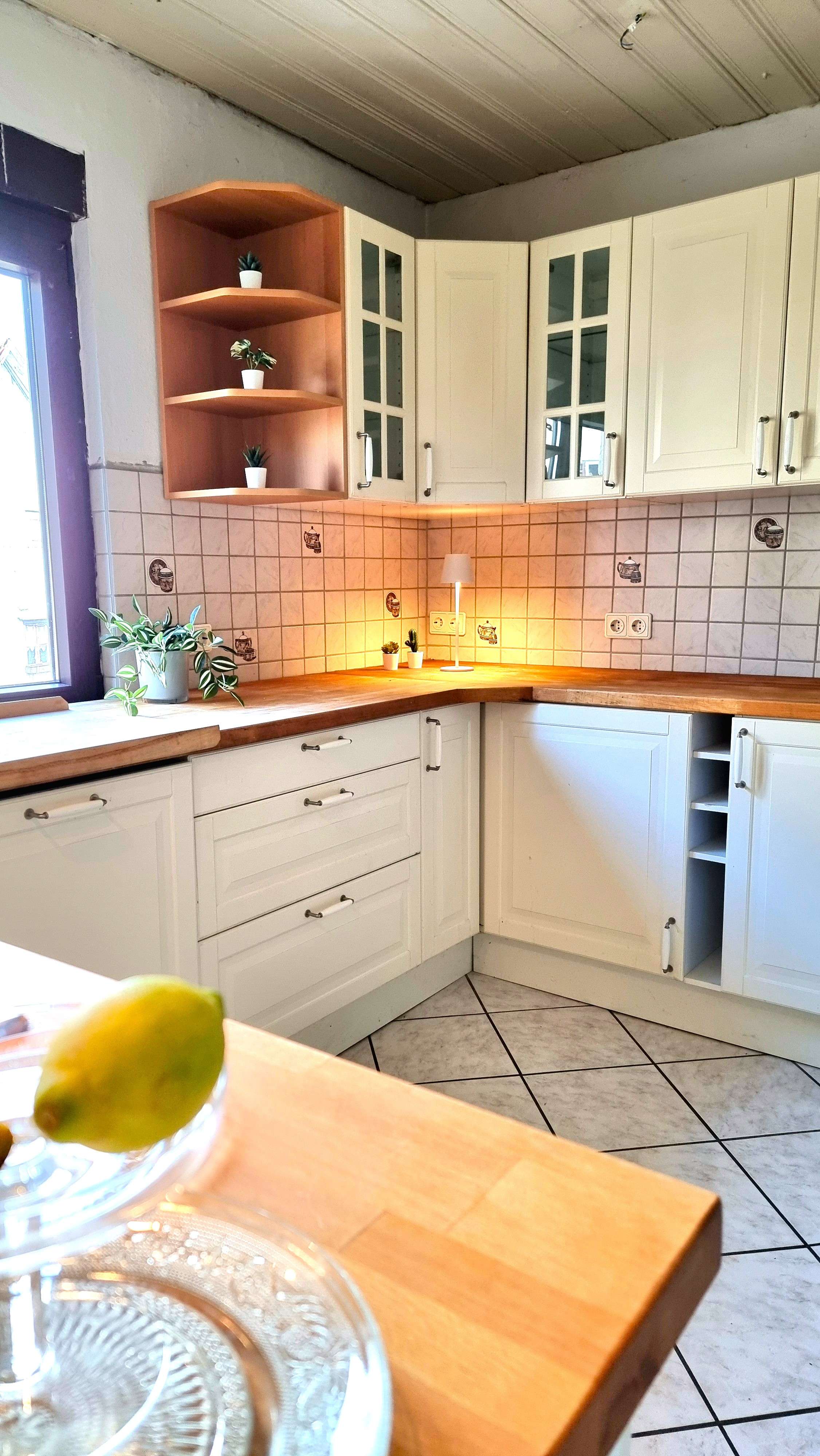 Thumbnail-Wohnung zum Mieten in Waldbrunn 1.050,00 € 155 m²