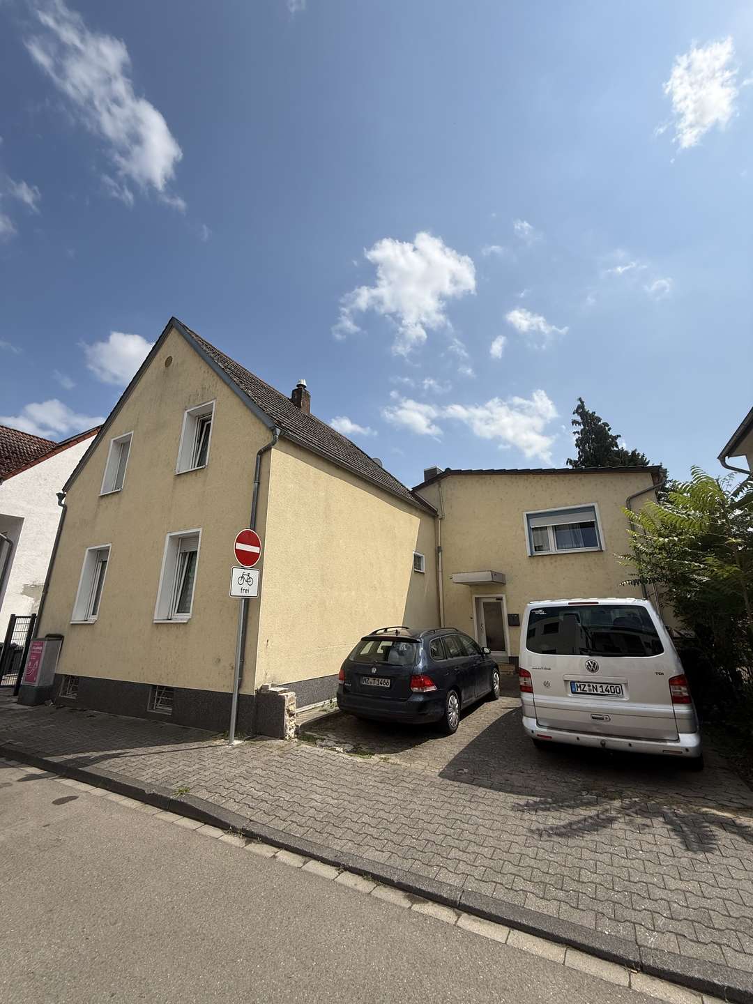 Thumbnail-Haus zum Kaufen in Budenheim 450.000,00 € 194.02 m²