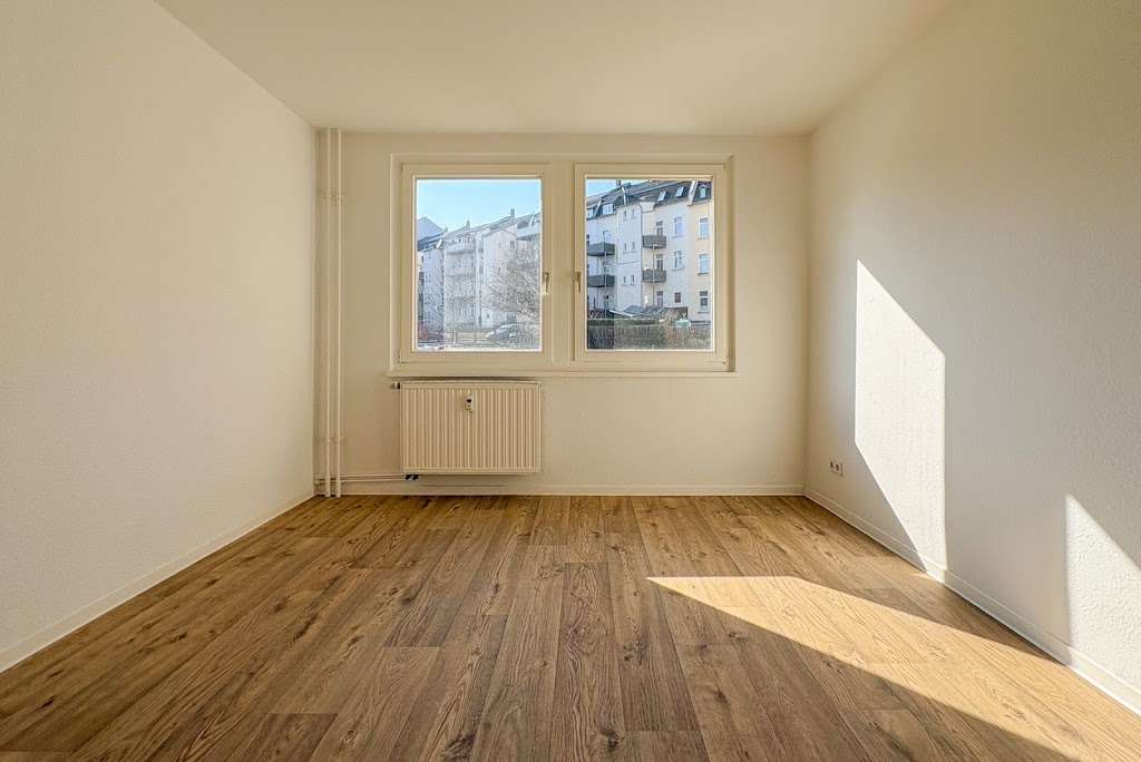 Thumbnail-Wohnung zum Mieten in Plauen 220,00 € 44.93 m²