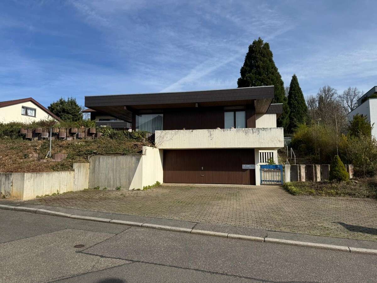 Thumbnail-Haus zum Kaufen in Pforzheim 995.000,00 € 313.65 m²