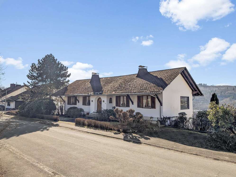 Thumbnail-Haus zum Kaufen in Bad Laasphe 286.000,00 € 183.45 m²