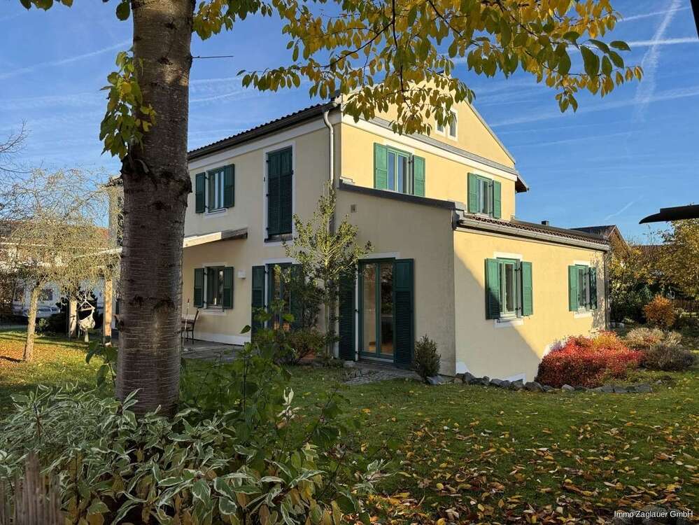 Thumbnail-Haus zum Kaufen in Osterhofen 639.000,00 € 197.88 m²