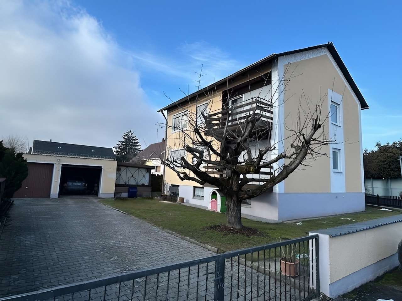 Thumbnail-Haus zum Kaufen in Plattling 350.000,00 € 228 m²