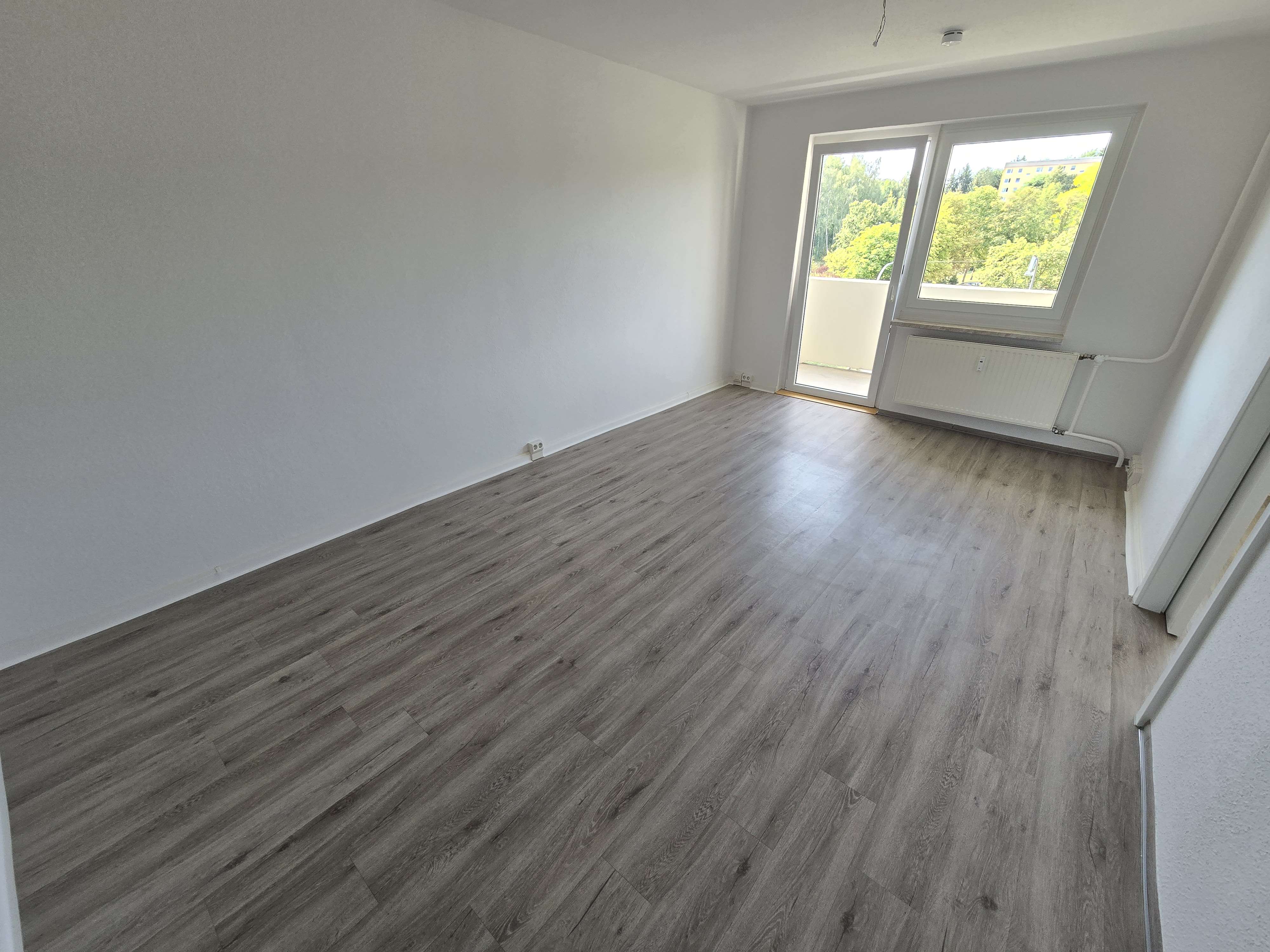 Thumbnail-Wohnung zum Mieten in Gera 367,48 € 70.67 m²