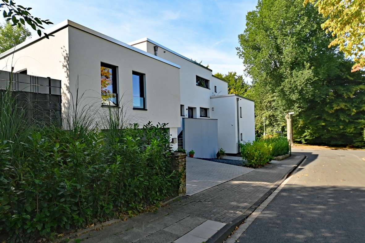 Thumbnail-Haus zum Mieten in Essen 5.500,00 € 330 m²