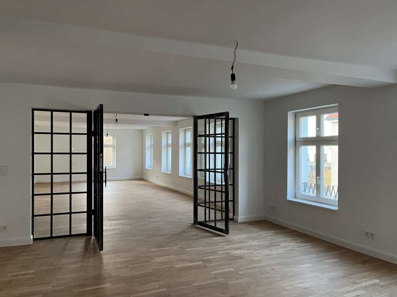 Thumbnail-Wohnung zum Mieten in Eberswalde 1.975,00 € 131.5 m²