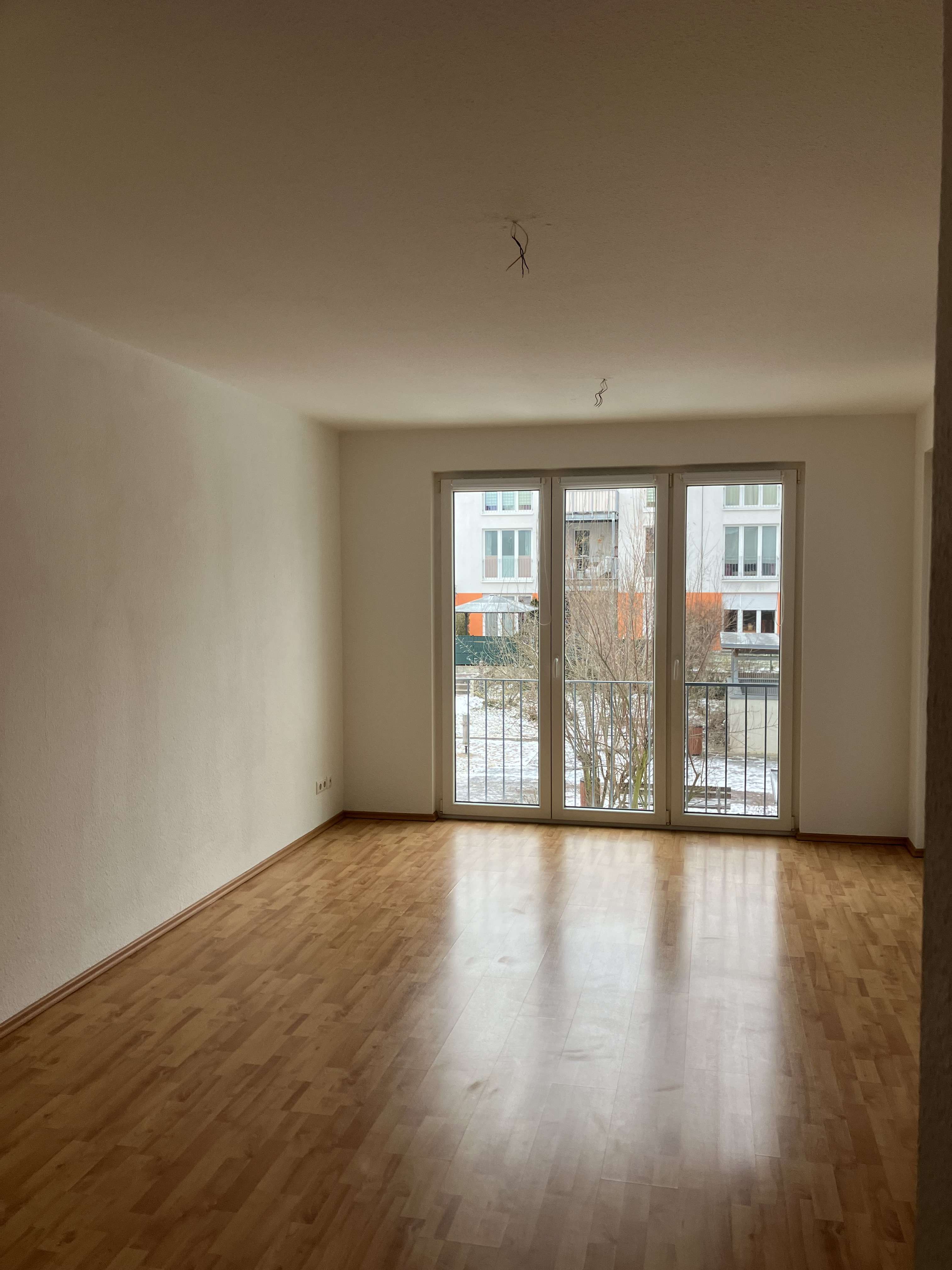 Thumbnail-Wohnung zum Mieten in Glienicke Nordbahn 766,82 € 61.84 m²