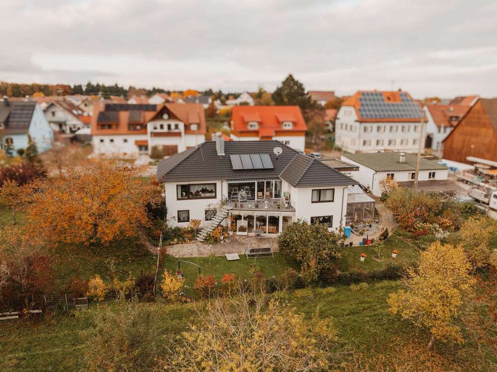 Thumbnail-Haus zum Kaufen in Rottweil-Feckenhausen 695.000,00 € 200 m²