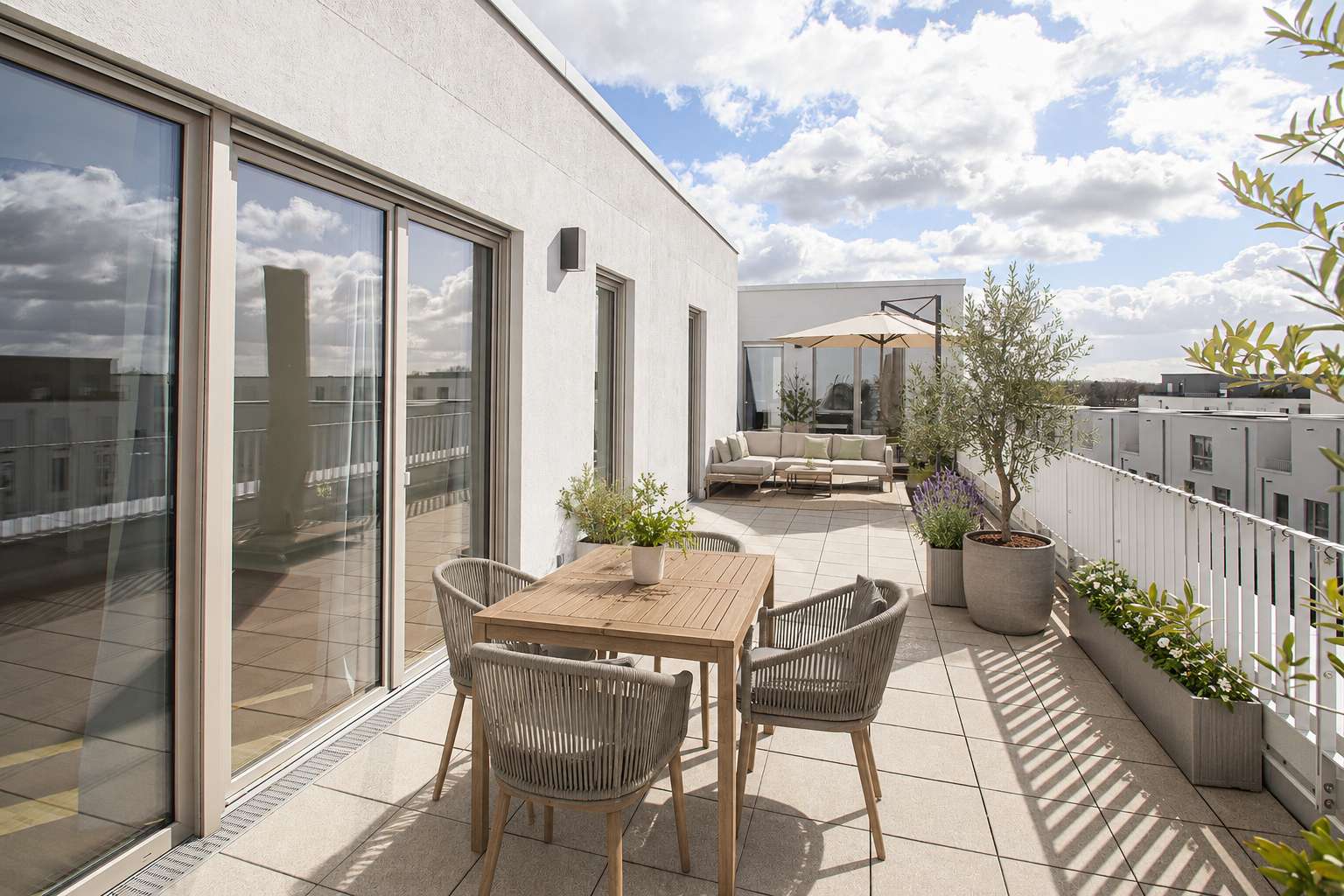 Thumbnail-Wohnung zum Kaufen in Düsseldorf 1.095.000,00 € 190 m²