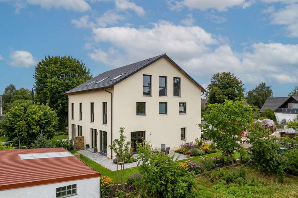 Thumbnail-Haus zum Kaufen in Zeitlarn 634.000,00 € 194 m²