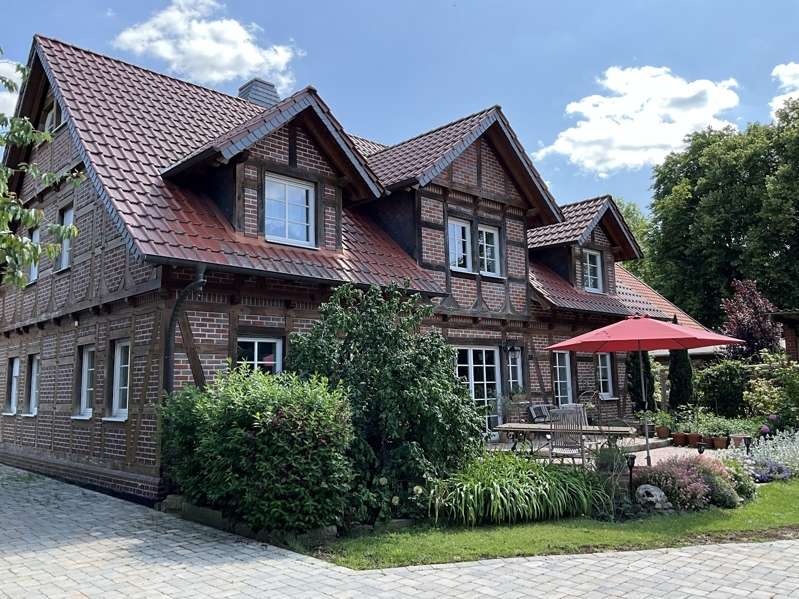 Thumbnail-Haus zum Kaufen in Edemissen 740.000,00 € 230 m²