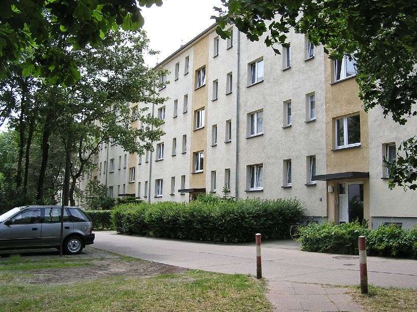Thumbnail-Wohnung zum Mieten in Brandenburg an der Havel 423,87 € 65.21 m²