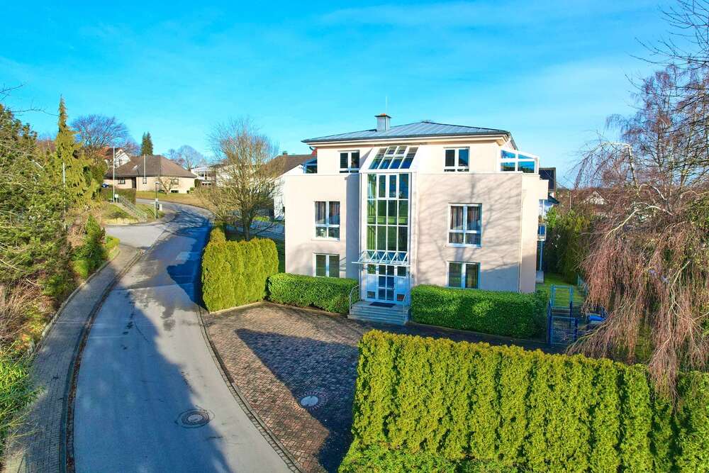 Thumbnail-Haus zum Kaufen in Möhnesee 1.250.000,00 € 392 m²