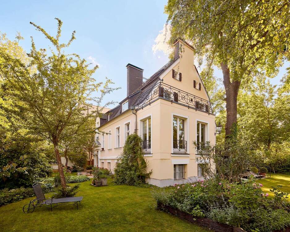 Thumbnail-Haus zum Kaufen in Berlin 2.190.000,00 € 343 m²