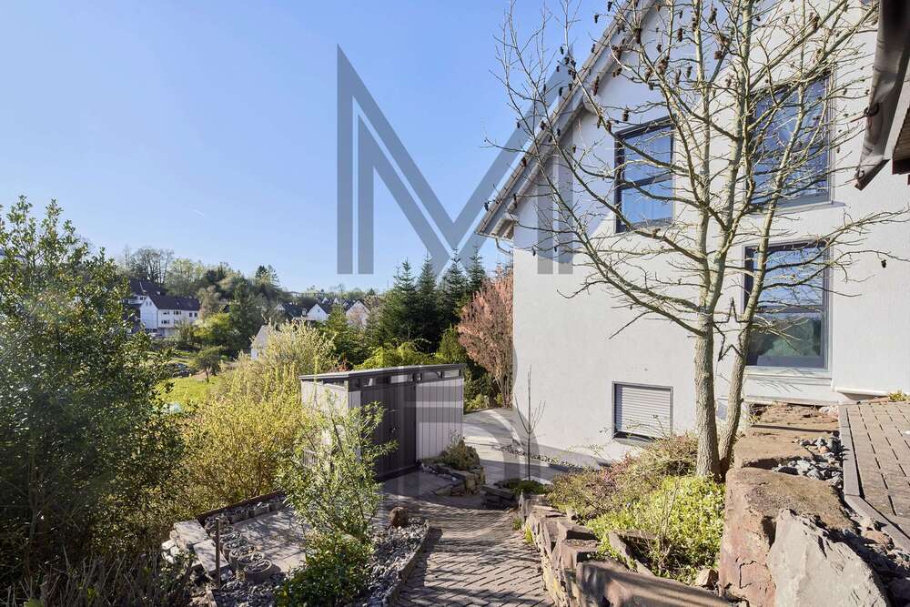 Thumbnail-Haus zum Kaufen in Gummersbach Windhagen 498.000,00 € 219 m²