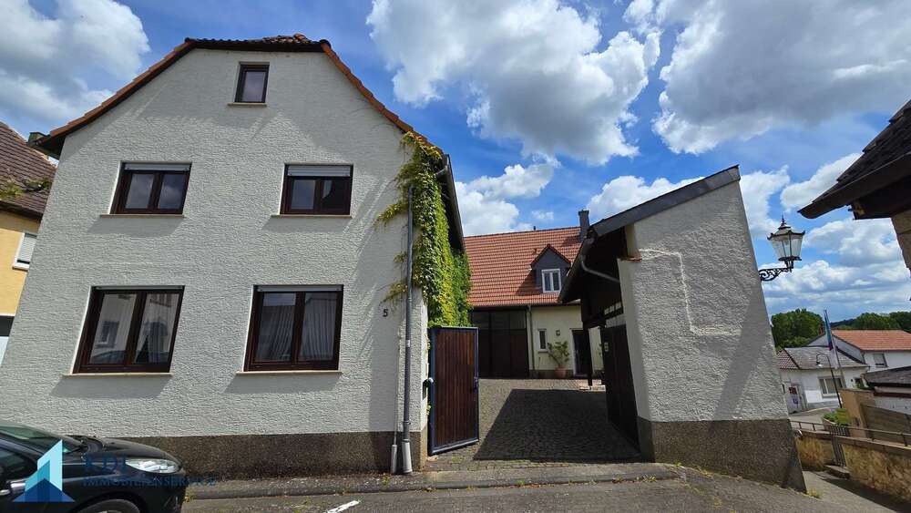 Thumbnail-Haus zum Kaufen in Stadecken-Elsheim 449.000,00 € 231.3 m²