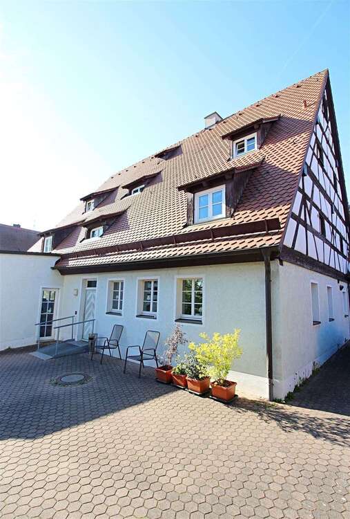 Thumbnail-Haus zum Kaufen in Nürnberg 699.000,00 € 317 m²