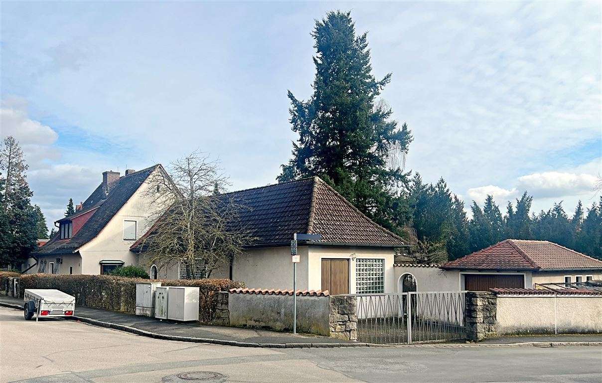 Thumbnail-Grundstück zu verkaufen in Schwabach 499.000,00 € 1025 m²