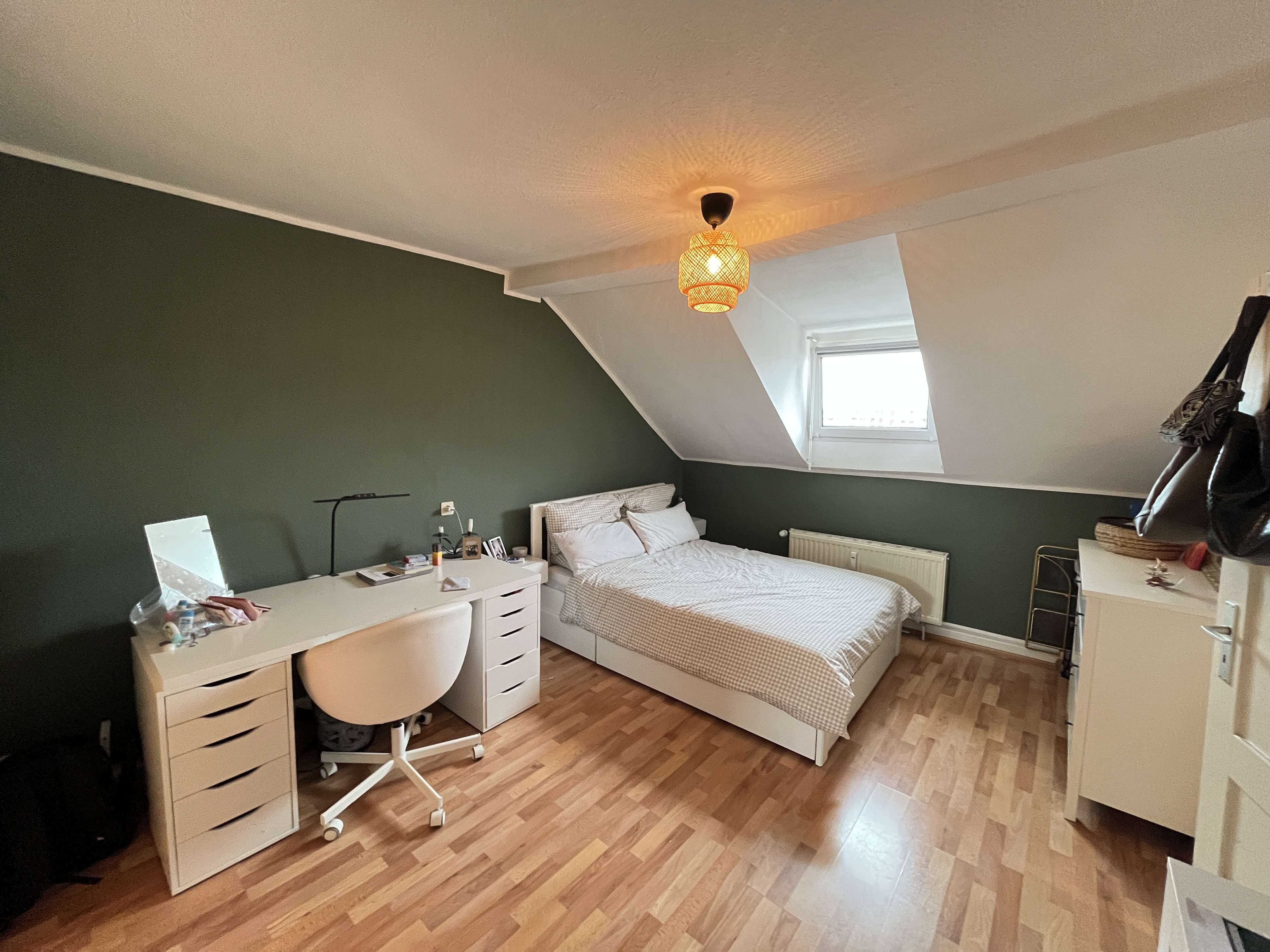 Thumbnail-Wohnung zum Kaufen in Düsseldorf 179.000,00 € 80.22 m²