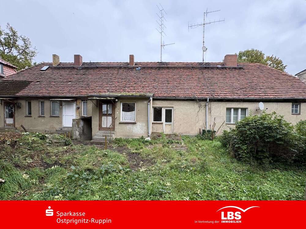 Thumbnail-Haus zum Kaufen in Sieversdorf-Hohenofen 65.000,00 € 188 m²