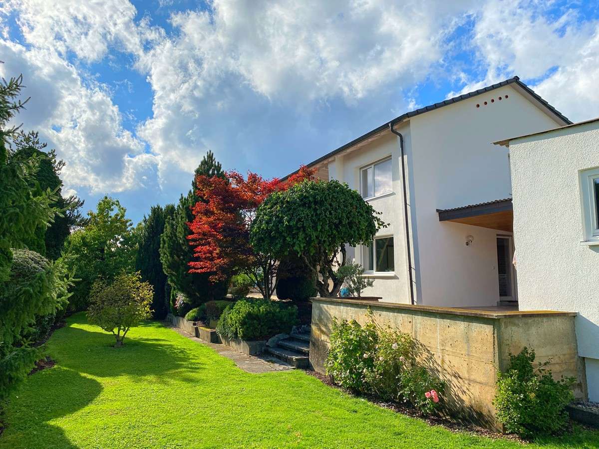 Thumbnail-Haus zum Mieten in Ehingen 1.400,00 € 172 m²