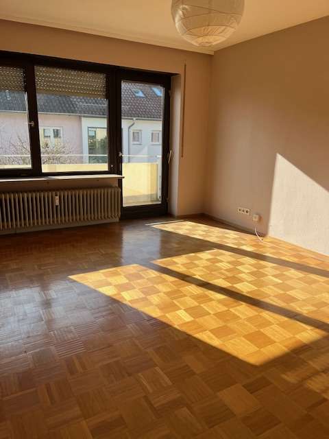 Thumbnail-Wohnung zum Kaufen in Stuttgart 307.000,00 € 83.05 m²