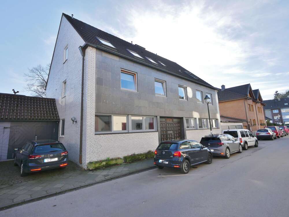 Thumbnail-Wohnung zum Mieten in Düsseldorf 950,00 € 81 m²