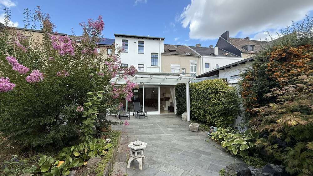 Thumbnail-Haus zum Kaufen in Mönchengladbach 379.000,00 € 200 m²