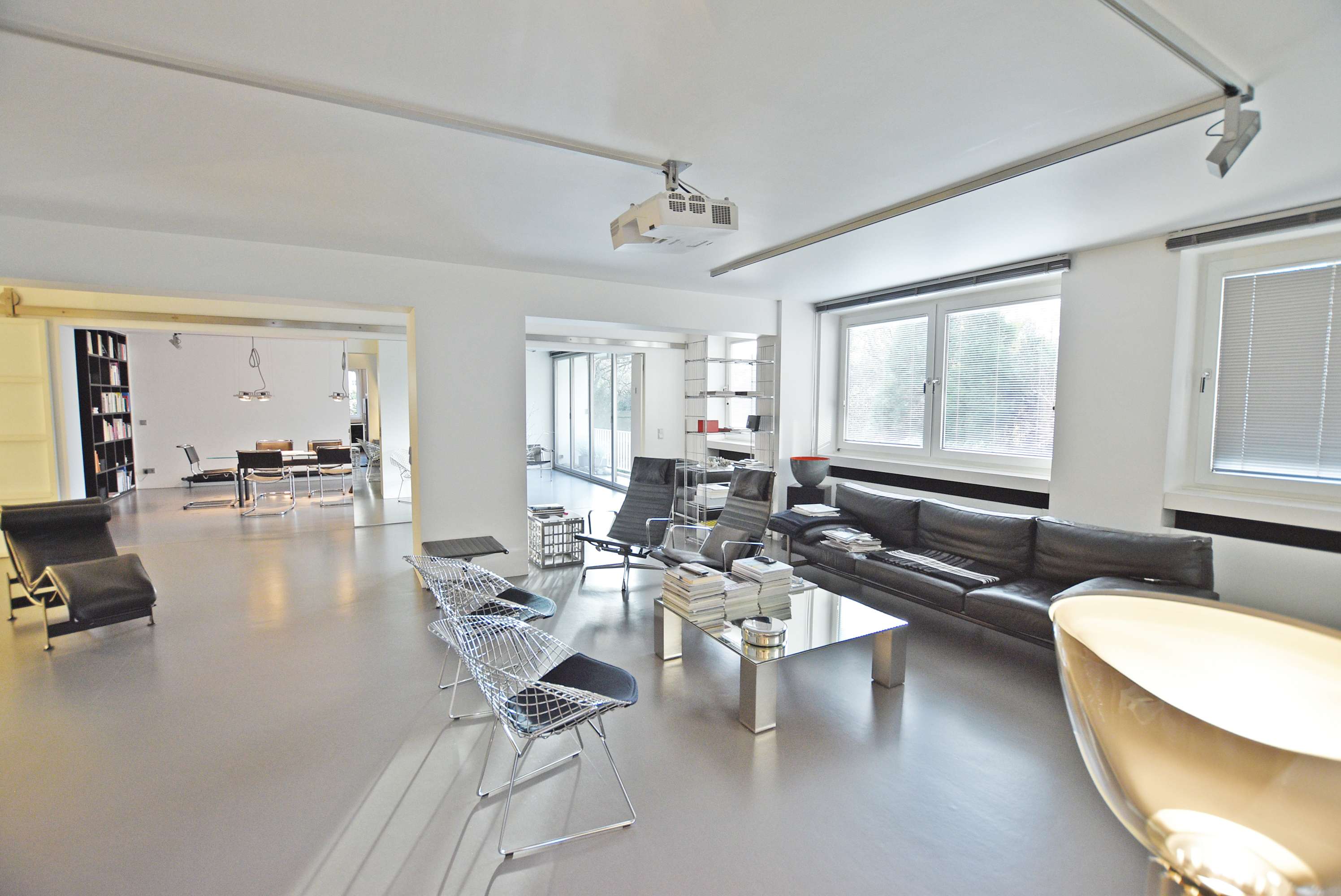 Thumbnail-Wohnung zum Kaufen in Düsseldorf 1.695.000,00 € 269 m²