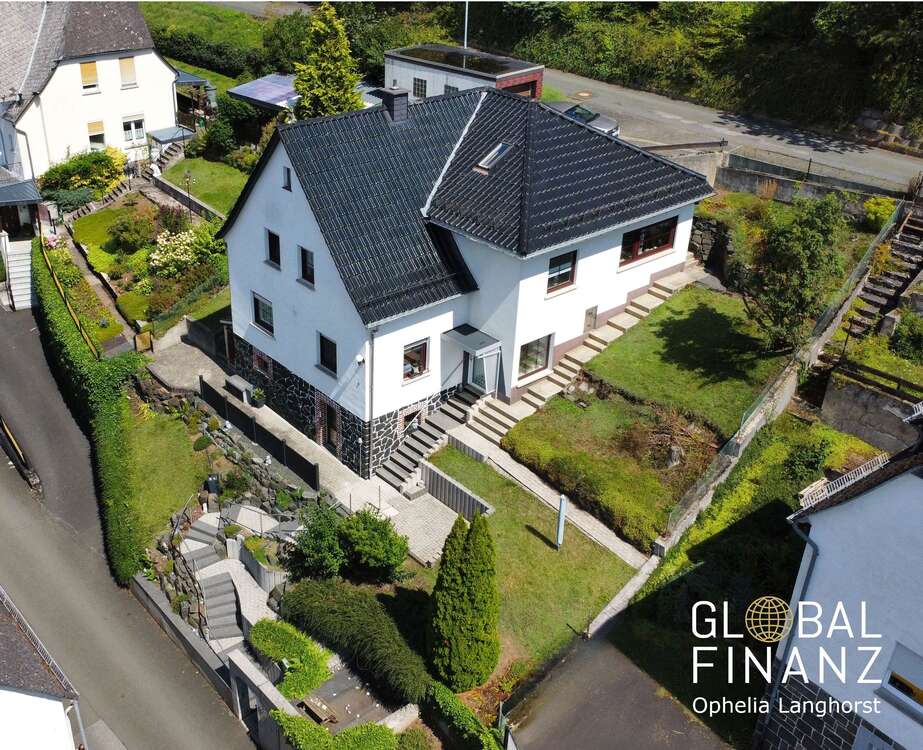 Thumbnail-Haus zum Kaufen in Dillenburg-Oberscheld 259.000,00 € 138 m²