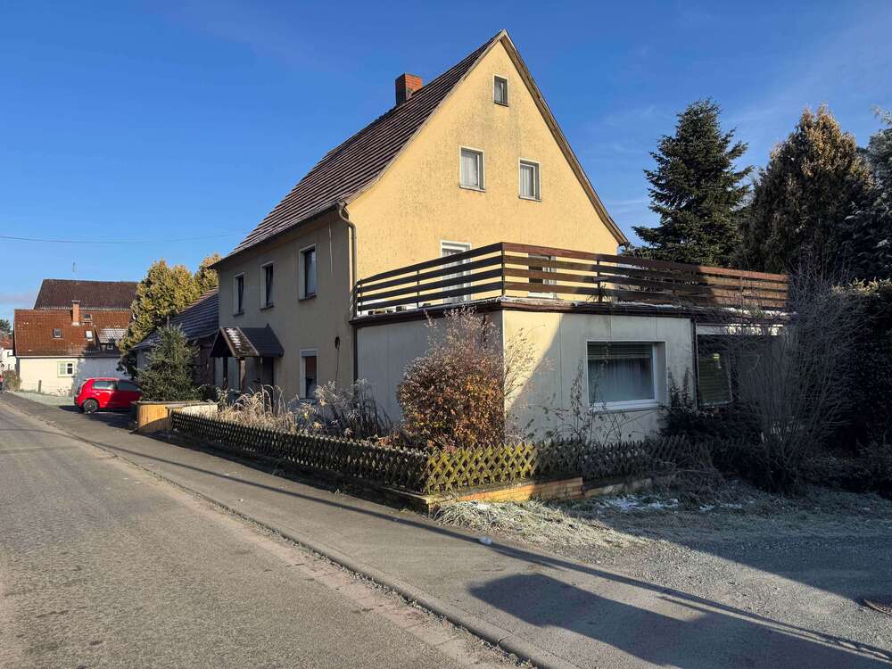 Thumbnail-Haus zum Kaufen in Burgstall 268.000,00 € 240 m²