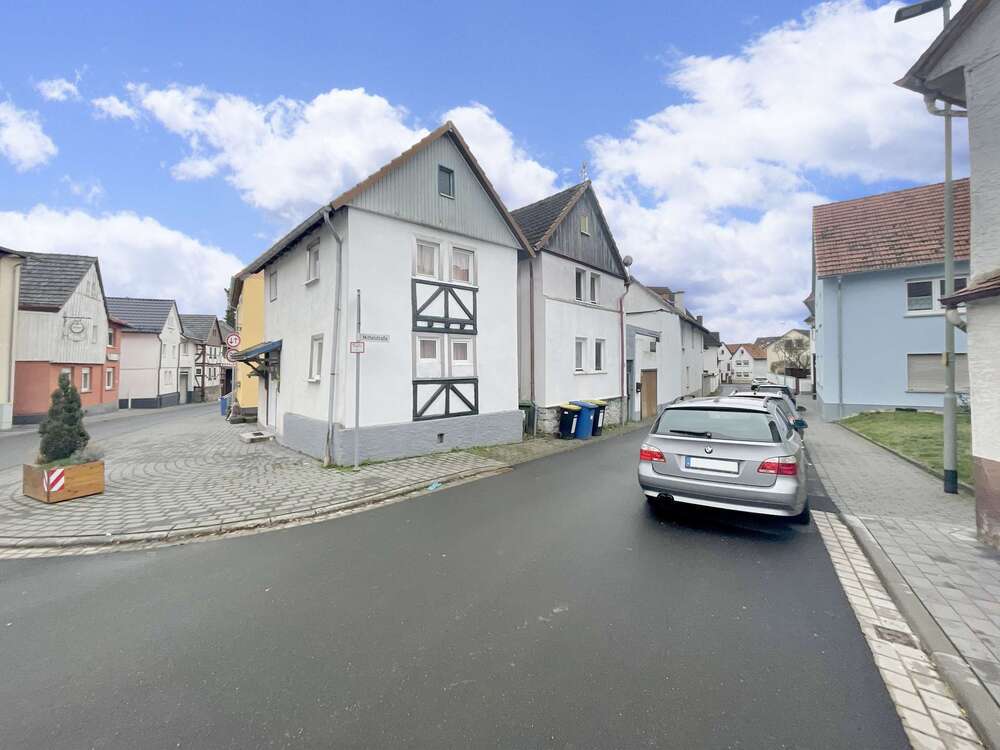 Thumbnail-Haus zum Kaufen in Lich 260.000,00 € 282 m²