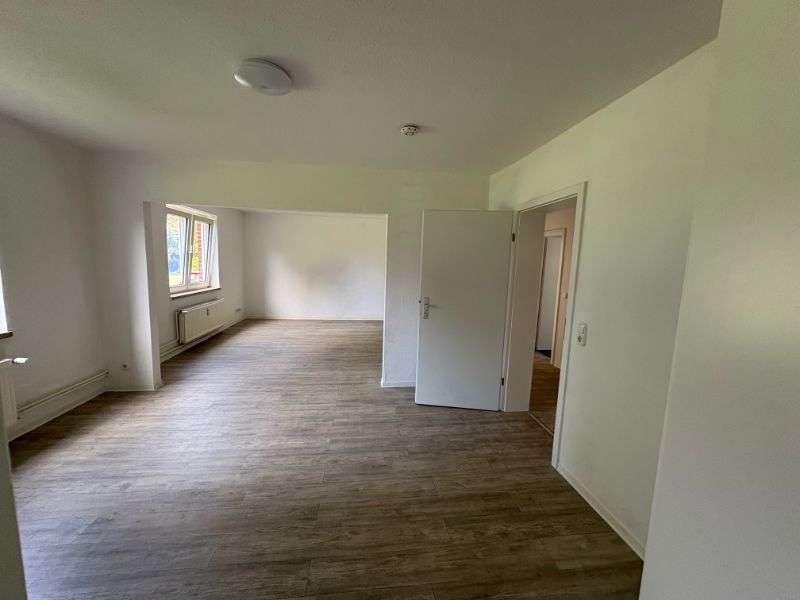 Thumbnail-Wohnung zum Mieten in Büdelsdorf 535,00 € 66.93 m²
