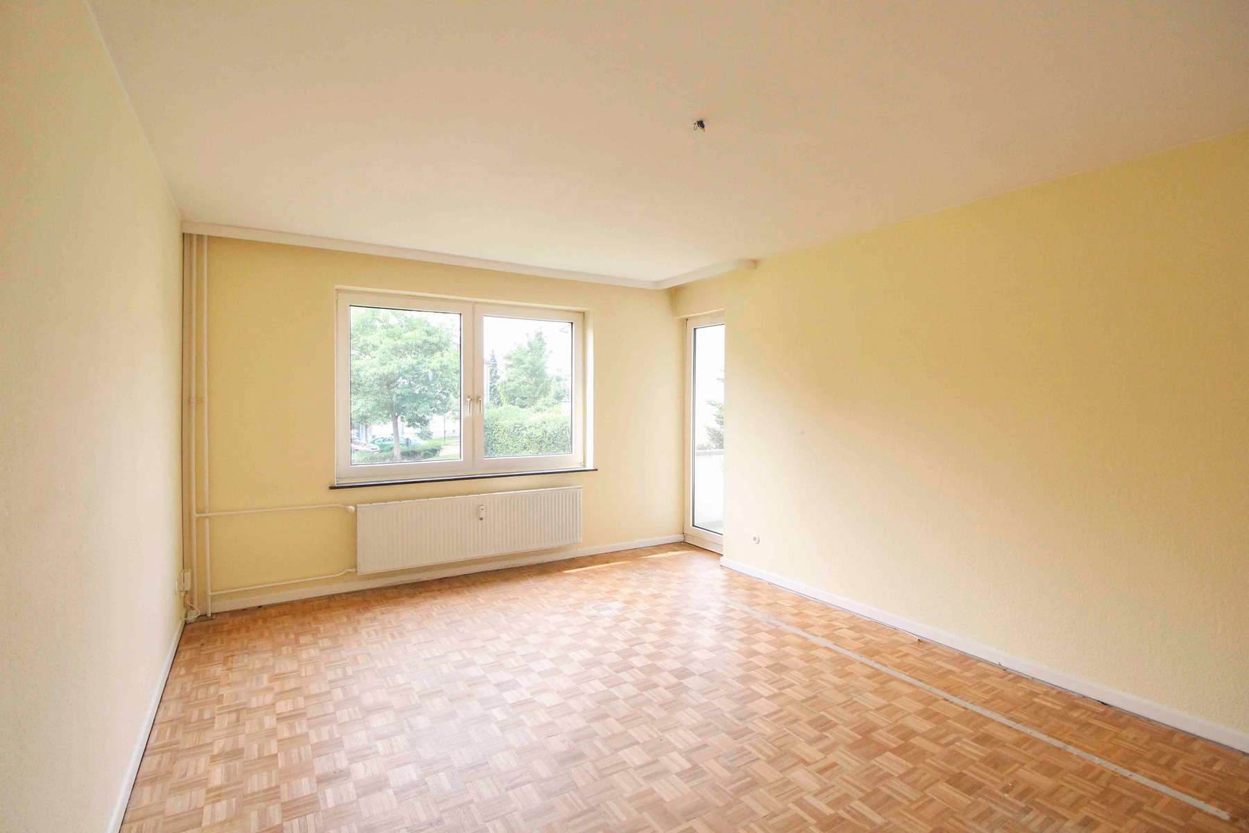 Thumbnail-Wohnung zum Kaufen in Eutin 115.000,00 € 54.38 m²