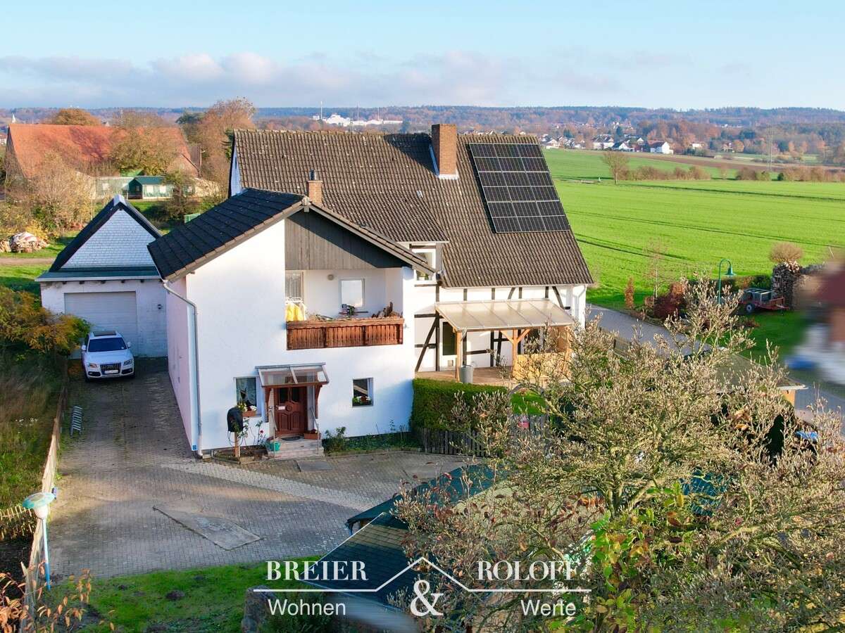 Thumbnail-Haus zum Kaufen in Obernkirchen 239.000,00 € 290.16 m²