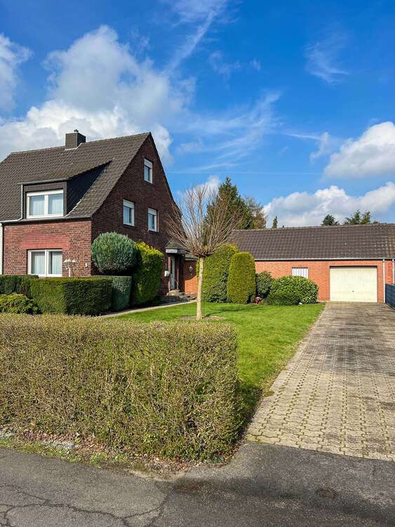 Thumbnail-Haus zum Kaufen in Krefeld 420.000,00 € 90 m²