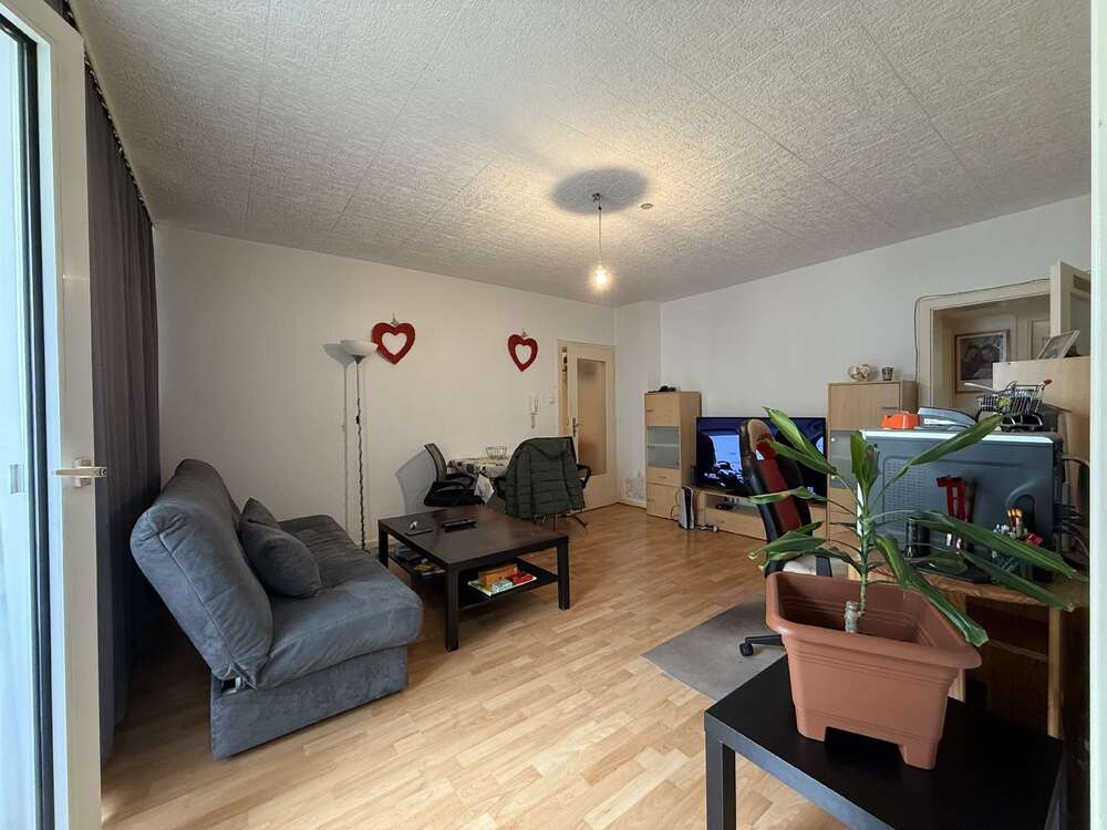 Thumbnail-Wohnung zum Kaufen in Krefeld 99.000,00 € 64 m²