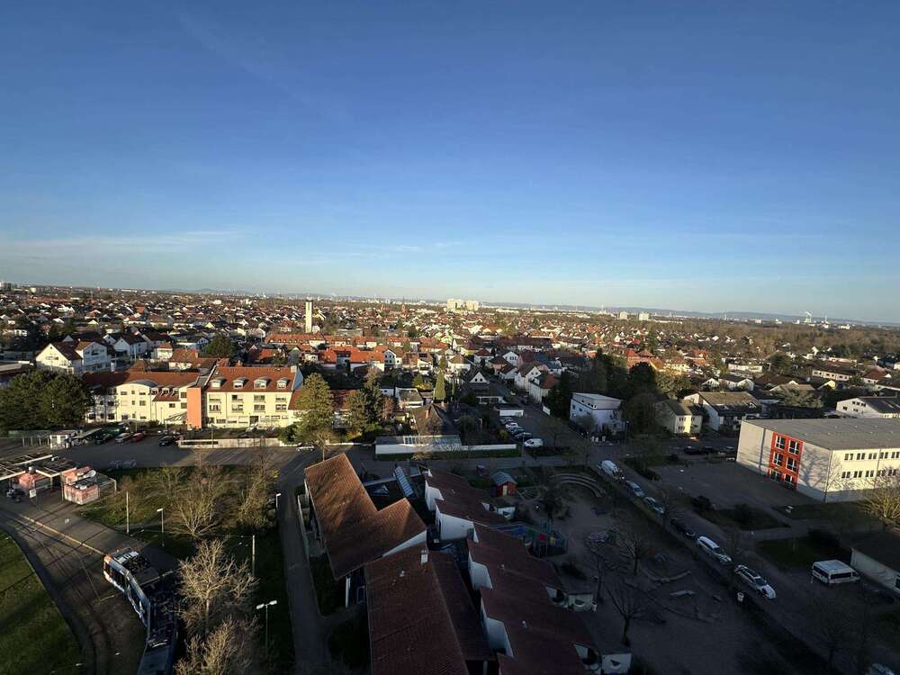 Thumbnail-Wohnung zum Kaufen in Ludwigshafen 175.000,00 € 80 m²