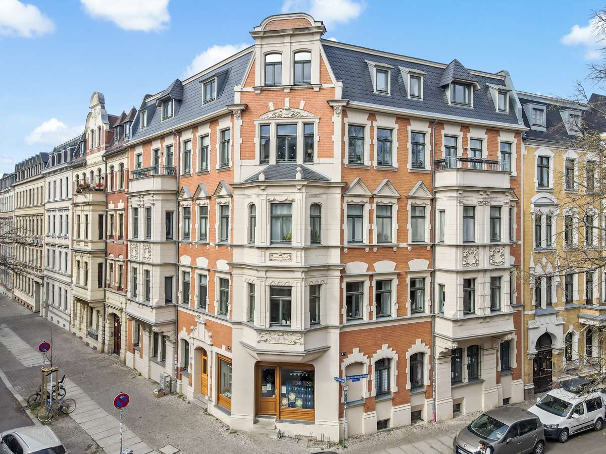 Thumbnail-Wohnung zum Kaufen in Halle 378.000,00 € 97 m²