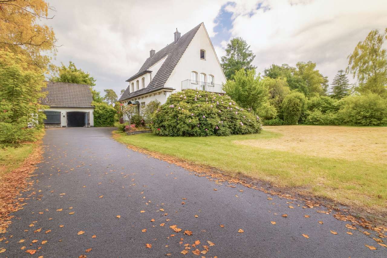 Thumbnail-Haus zum Kaufen in Ratingen 1.490.000,00 € 252 m²