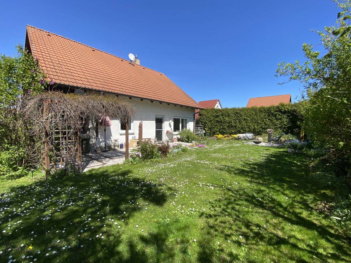 Thumbnail-Haus zum Kaufen in Isseroda 449.000,00 € 190 m²