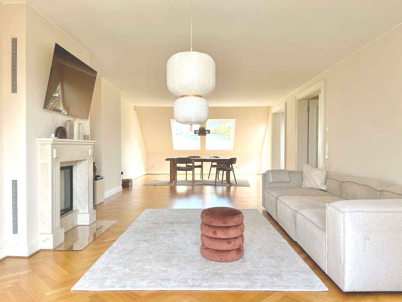 Thumbnail-Wohnung zum Mieten in Düsseldorf 4.500,00 € 171 m²