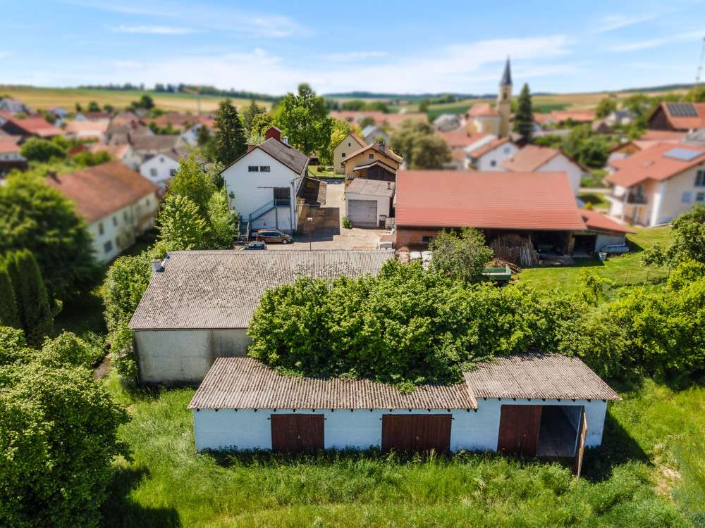 Thumbnail-Haus zum Kaufen in Leiblfing-Hankofen 575.000,00 € 220 m²